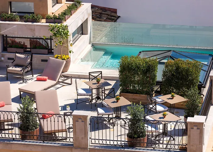 Hotel Gloria De Sant Jaume